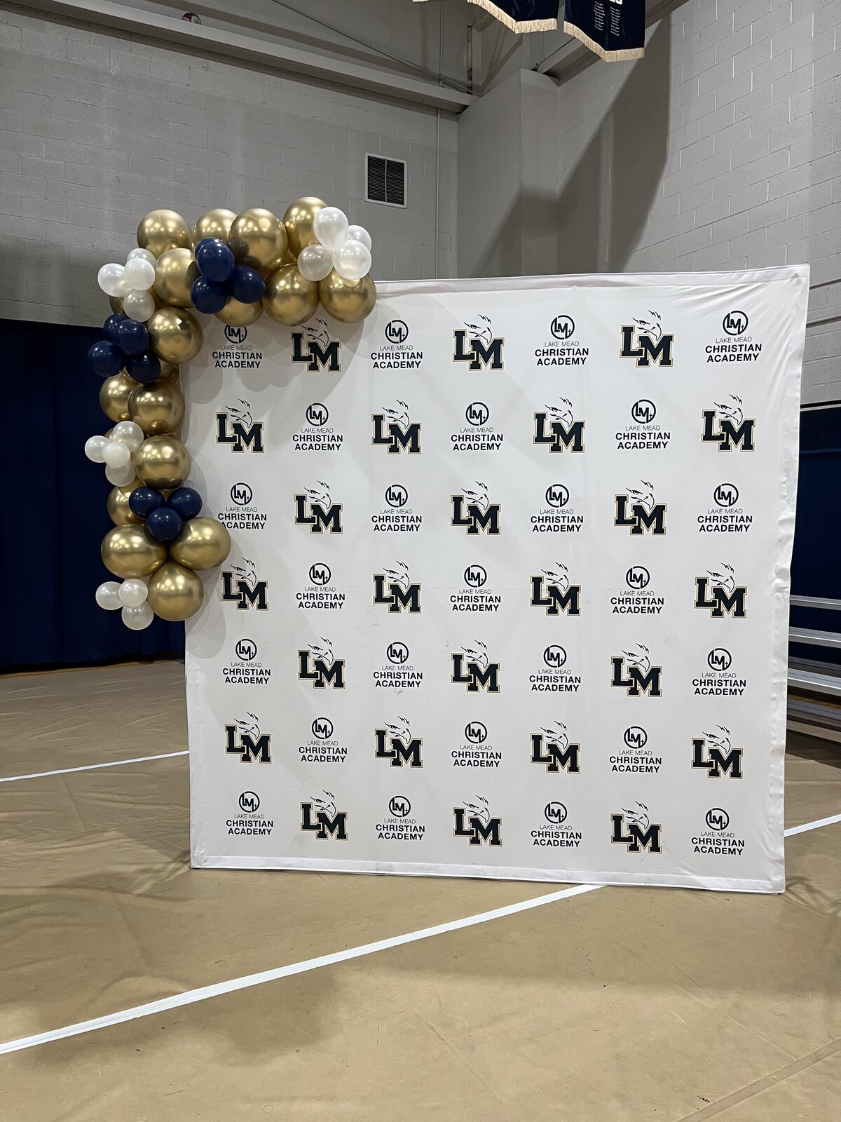 Balloon installation